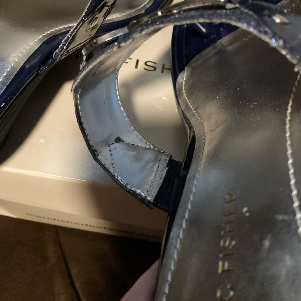 Marc Fisher brand, size 8.5, new in box, glittery blue sandals, cute and comfy - Picture 8 of 16